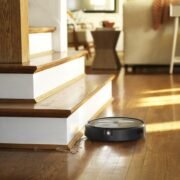 Aspirateur Robot iRobot Roomba j7+ avec Système d'Autovidage Clean Base - Occasion Reconditionné – Image 3